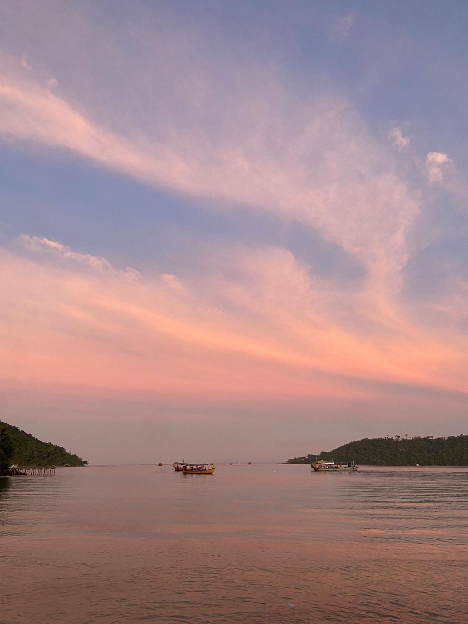 Easy Tiger - M'Pai Bay Beach, Koh Rong Sanloem Exterior photo